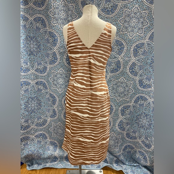 Sleeveless striped summer dress - Picture 6 of 10